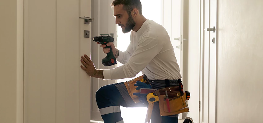 Mailbox Lock Installation Expert in Quartz Hill, California