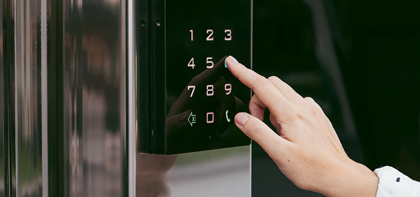 Keyless Door Entry System in Quartz Hill, CA